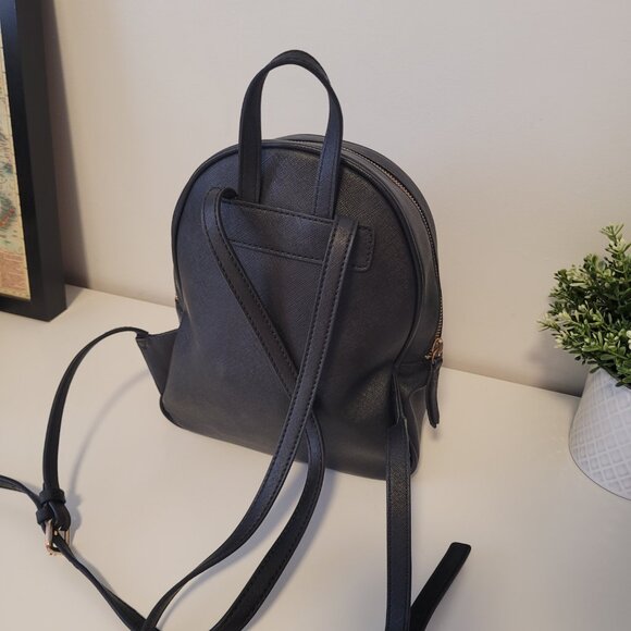 GUESS Black Small Backpack - Picture 4 of 8